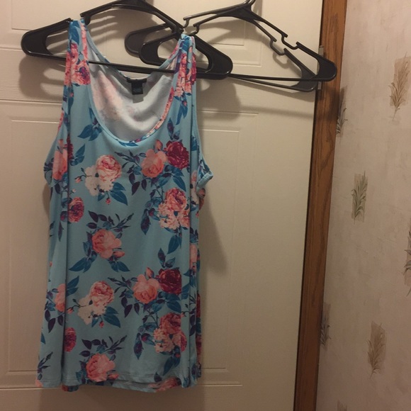 Tops - Rue 21 tank top